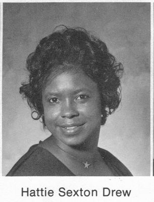 Hattie Sexton Drew Hunter
Hattie (Beachie) is the Daughter of Mable Ozella (Mabe) Harvey Sexton and the Granddaughter of Wm. Daniel Harvey Sr.
Keywords: Hattie Sexton Drew Hunter