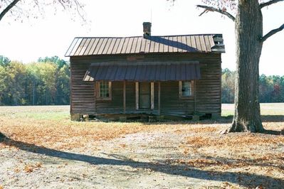 Chocolate House #4
This is the house in Ashetown that was back up in the field behind Pops Pete (Juke Joint that was run by Wm. Daniel Harvey)
Occupants were:
William (Eating Bill) and Roxanna Richardson
John and Janet (Jack) Harvey Williams 
Keywords: Ashetown