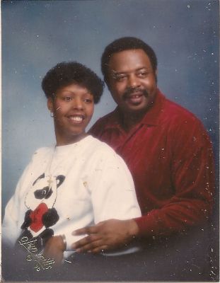 Vanessa Elliot White and Husband Richard White
Vanessa is the Daughter of Gloria Nelda Harvey Elliott Robinson and the Granddaughter of Lloyd Russell Harvey.
