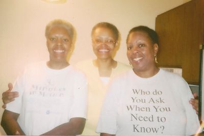Vanessa Elliott White - Shelia Elliott Bishop - Stephanie Elliott Tolson
Vanessa, Shelia and Stephanie are the Daughters of Gloria Nelda Harvey Elliott Robinson and the Granddaughters of Lloyd Russell Harvey.
